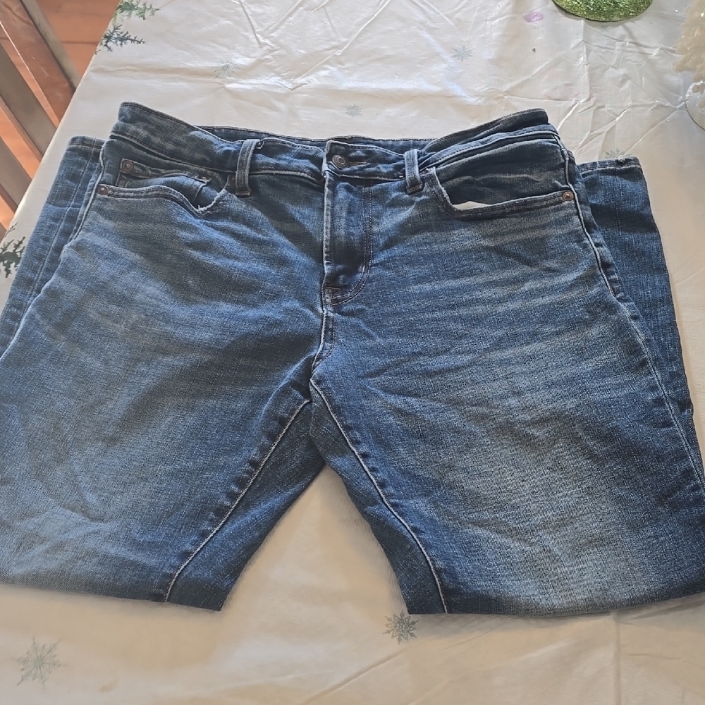 Aeropostale Men's Relaxed Fit Blue Jeans
